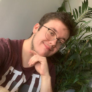 Meet your Posher, Alexis